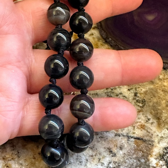 Natural Black Agate Stone Bead Necklace - Picture 4 of 10